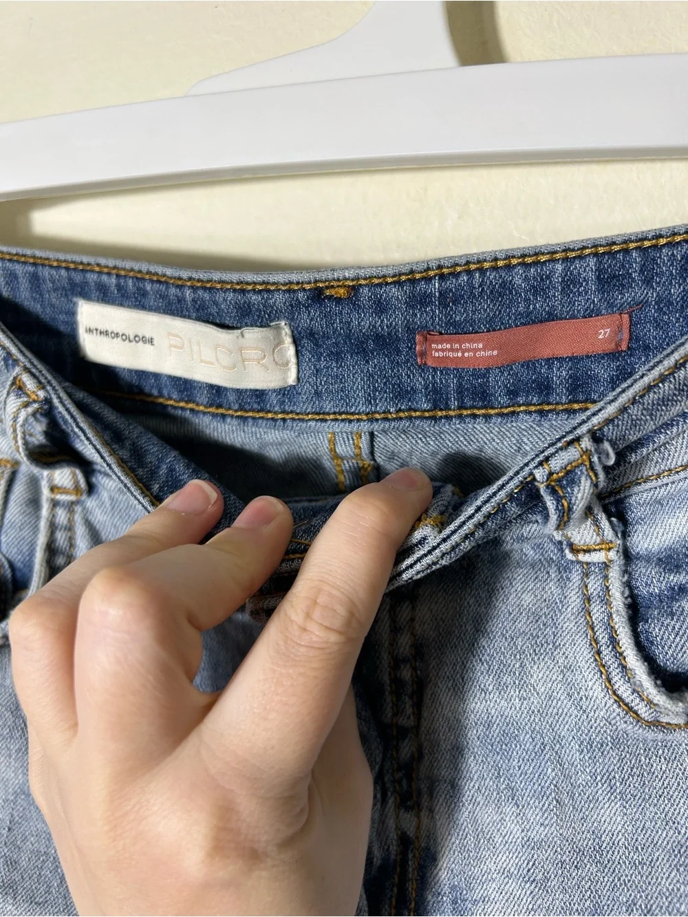 Anthropologie Pilcro light wash denim shorts womens 27 raw hem distressed - Picture 8 of 9